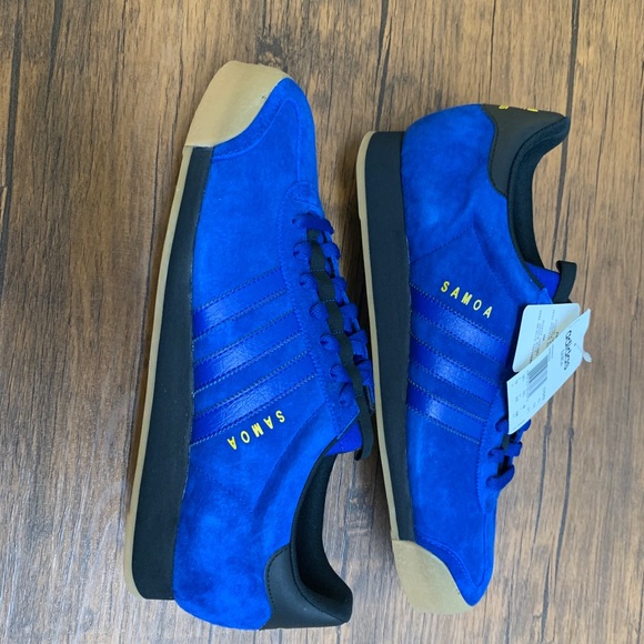 Shoes - Picture 1 of 3